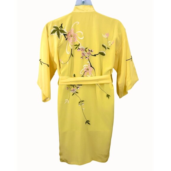 GORGEOUS VINTAGE BRIGHT YELLOW FLORAL EMBROIDERED KIMONO ROBE W/ BELT FROM JAPAN - Picture 1 of 8